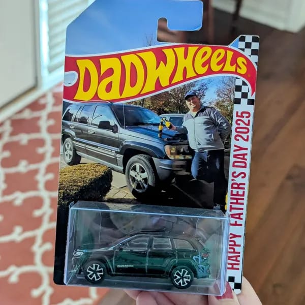 Customer photo review of Personalized Lover's Toy Dream Car Dad's Toy Dream Car Packaging Best Gift for Dad,Husband,Boyfriend