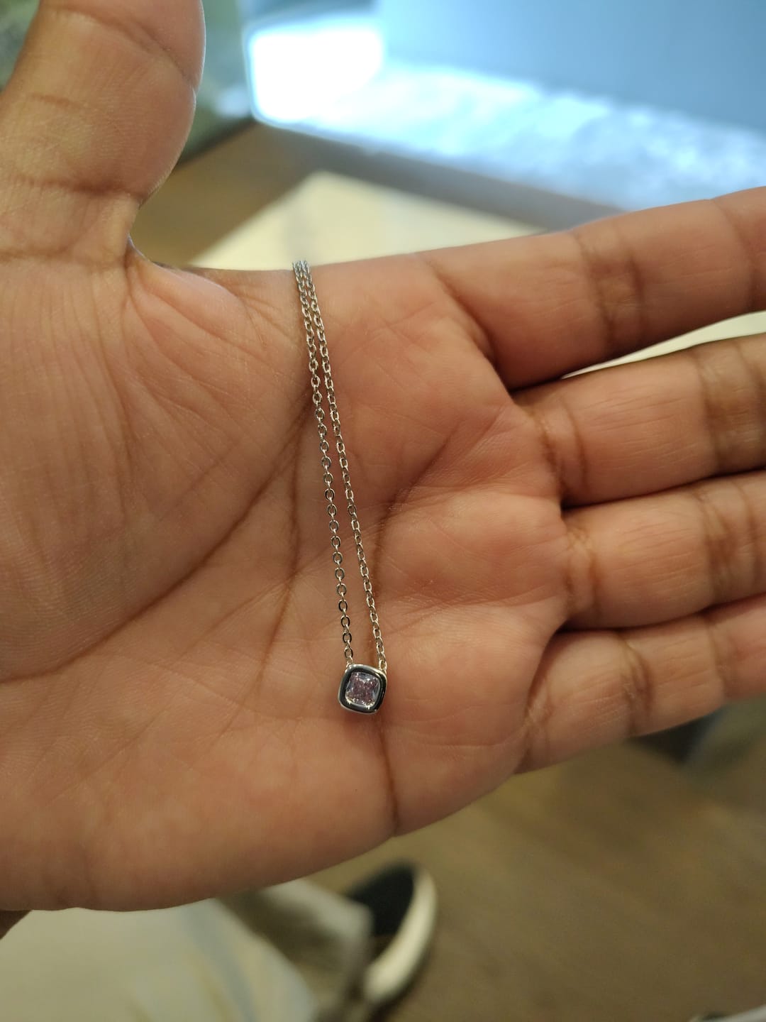 Customer photo review of Collar Birthstone Cuadrado Plateado