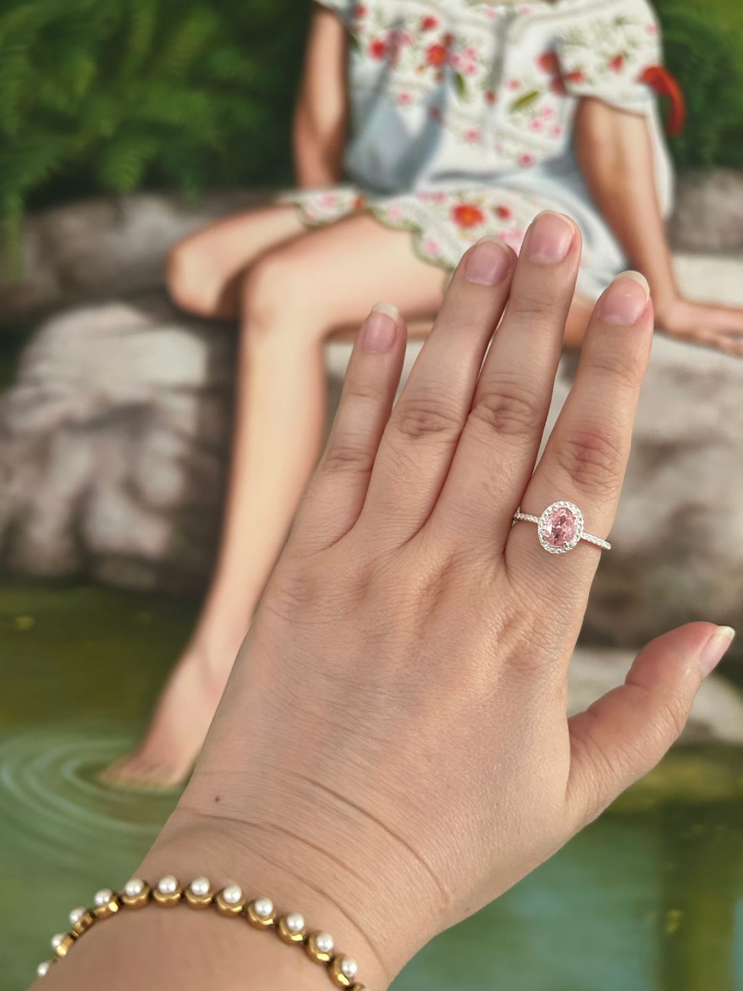 Customer photo review of Anillo Zirconia Ovalada