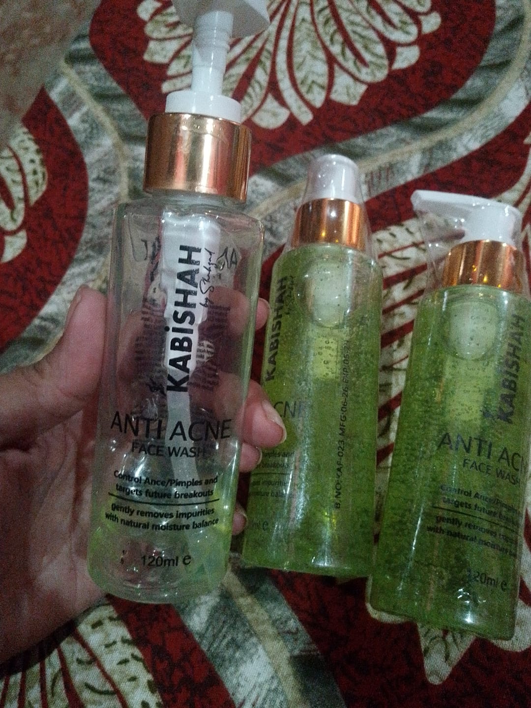 Customer photo review of ClearSkin Pro Anti Acne Face Wash Double Pack