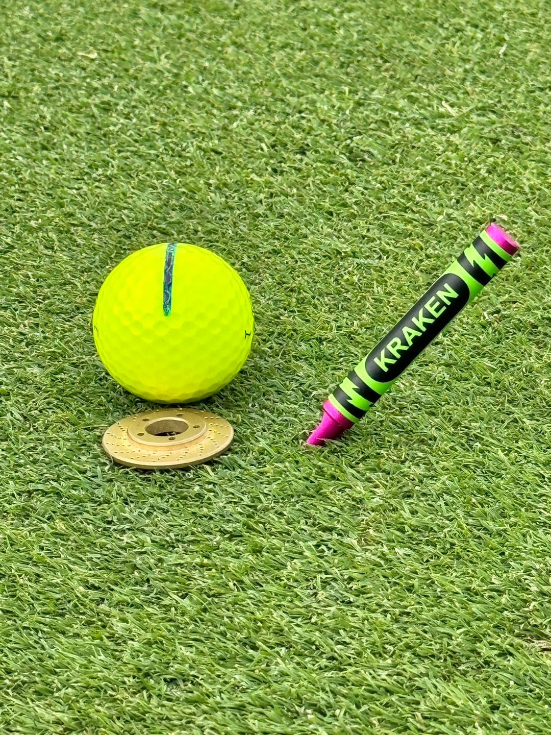 Customer photo review of 🍉 Slice Free Crayon Golf Divot Tool (Melon)