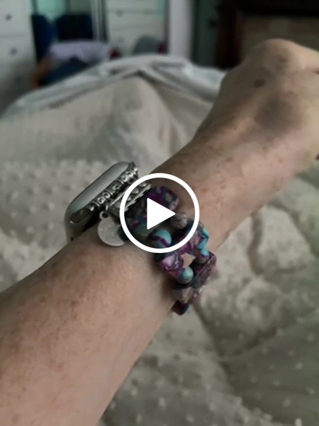 Customer video review of Celestial Radiance Stretch Apple Watch Strap