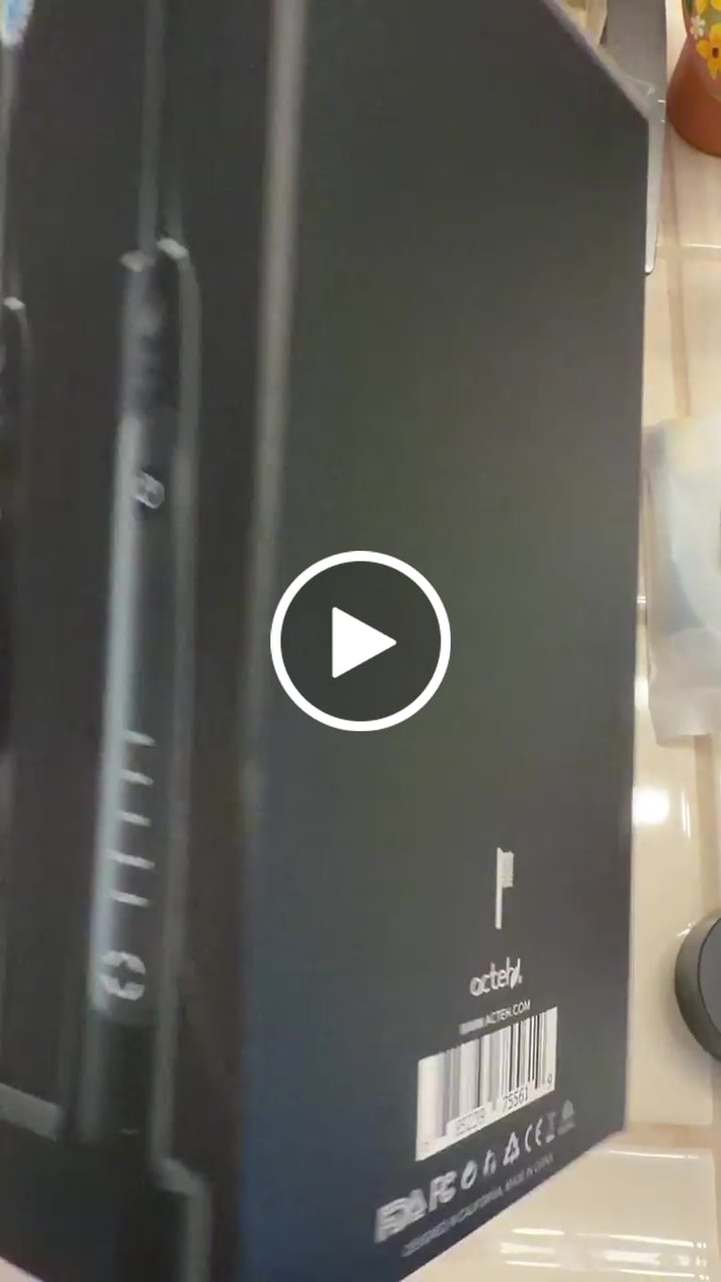 Customer video review of Jet Dual Sonic Electric Toothbrush Set