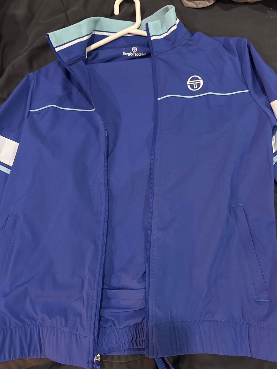 Customer photo review of Solare Track Jacket-Deep Ultramarine
