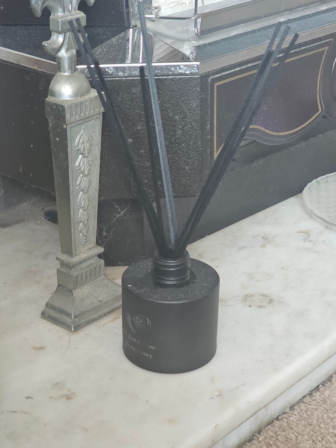 Customer photo review of Rhubarb & Rose Reed Diffuser Refill