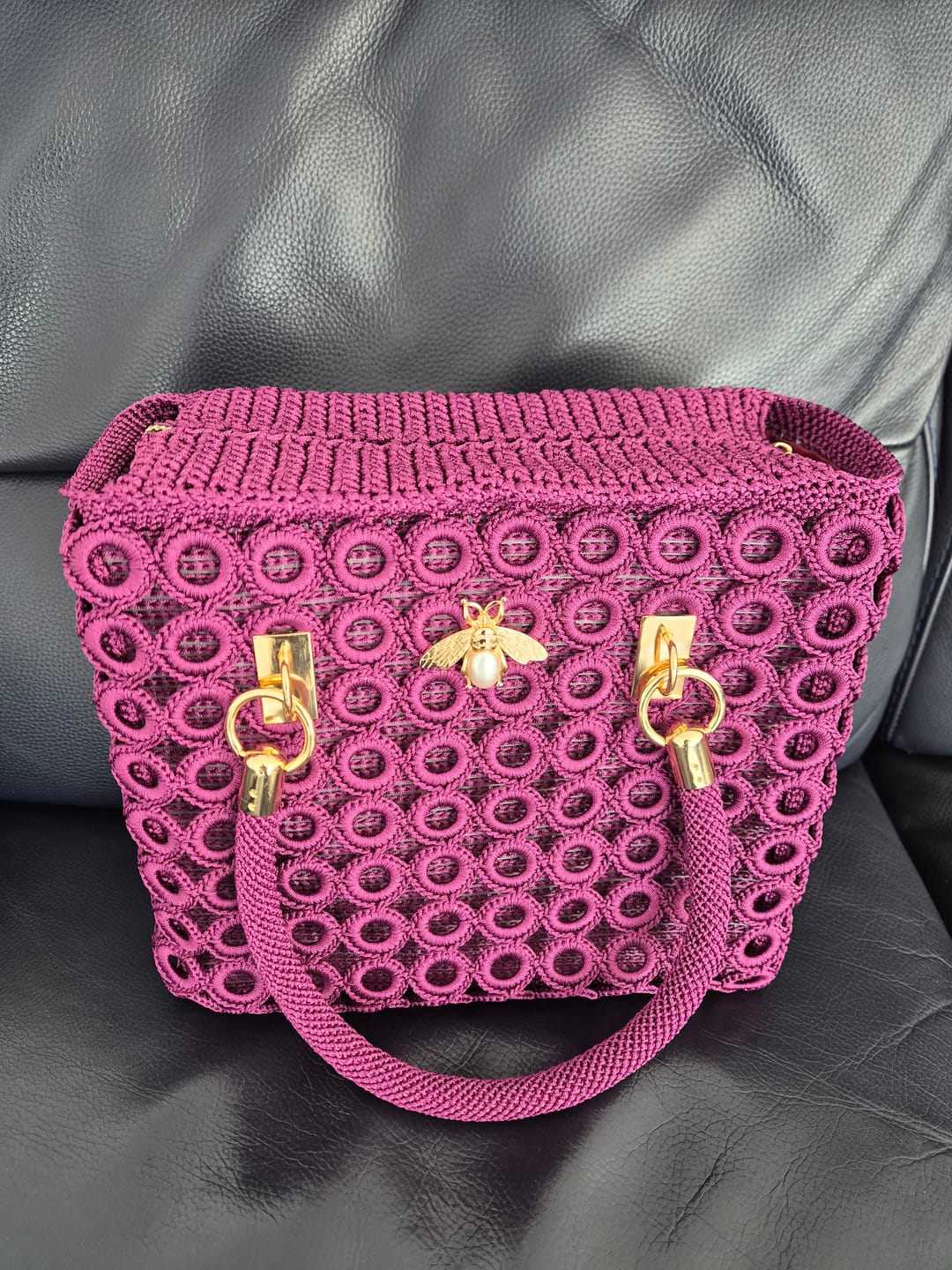 Customer photo review of CrochetPark™ Garden Bee Crochet Bag Kit
