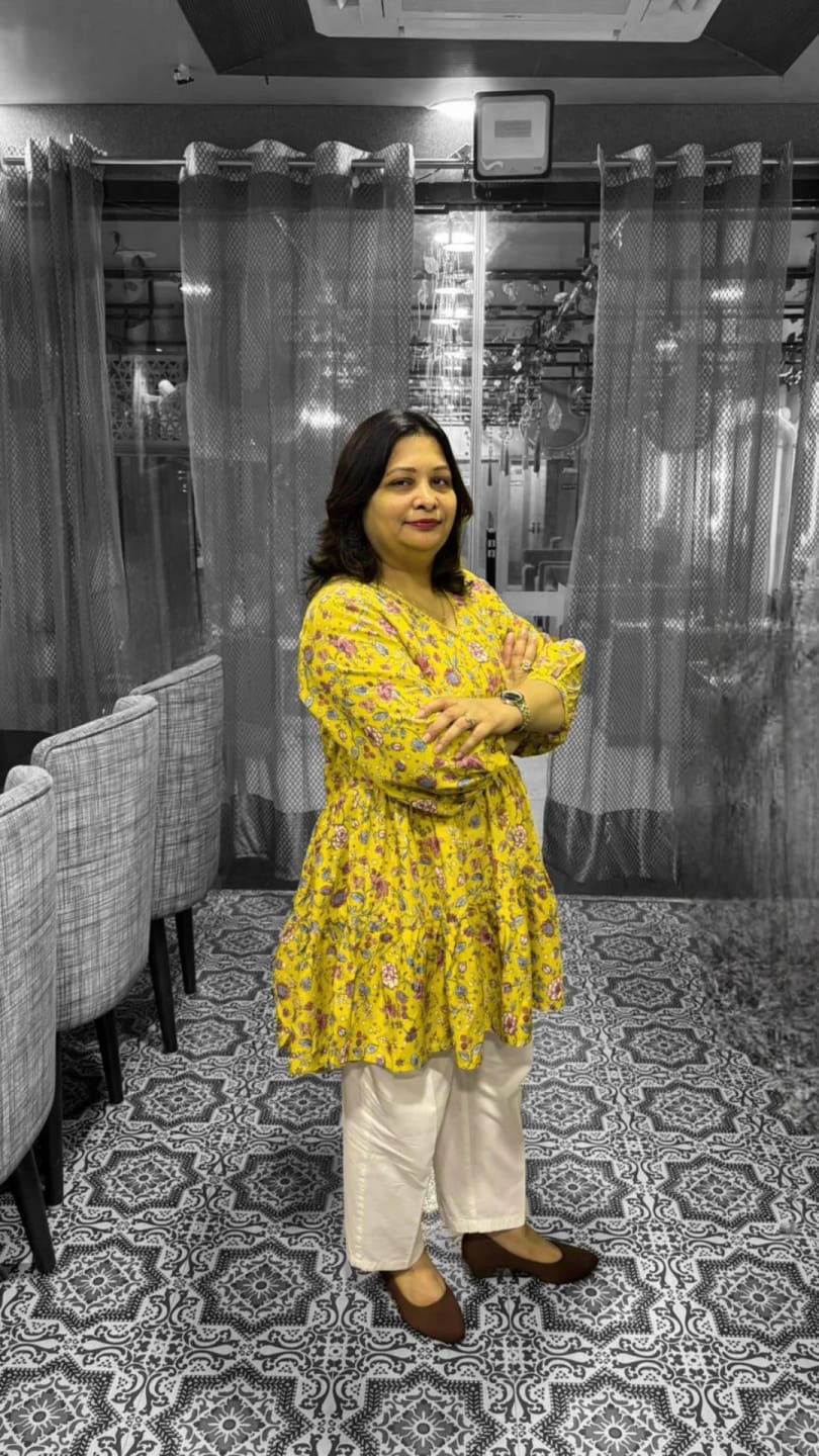 Customer photo review of Women White Cotton Pant