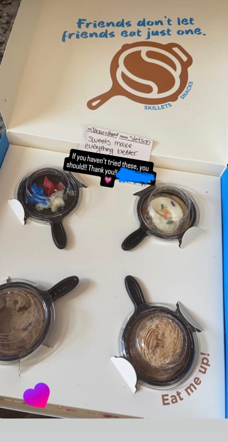 Customer photo review of Mini 2" Skillet