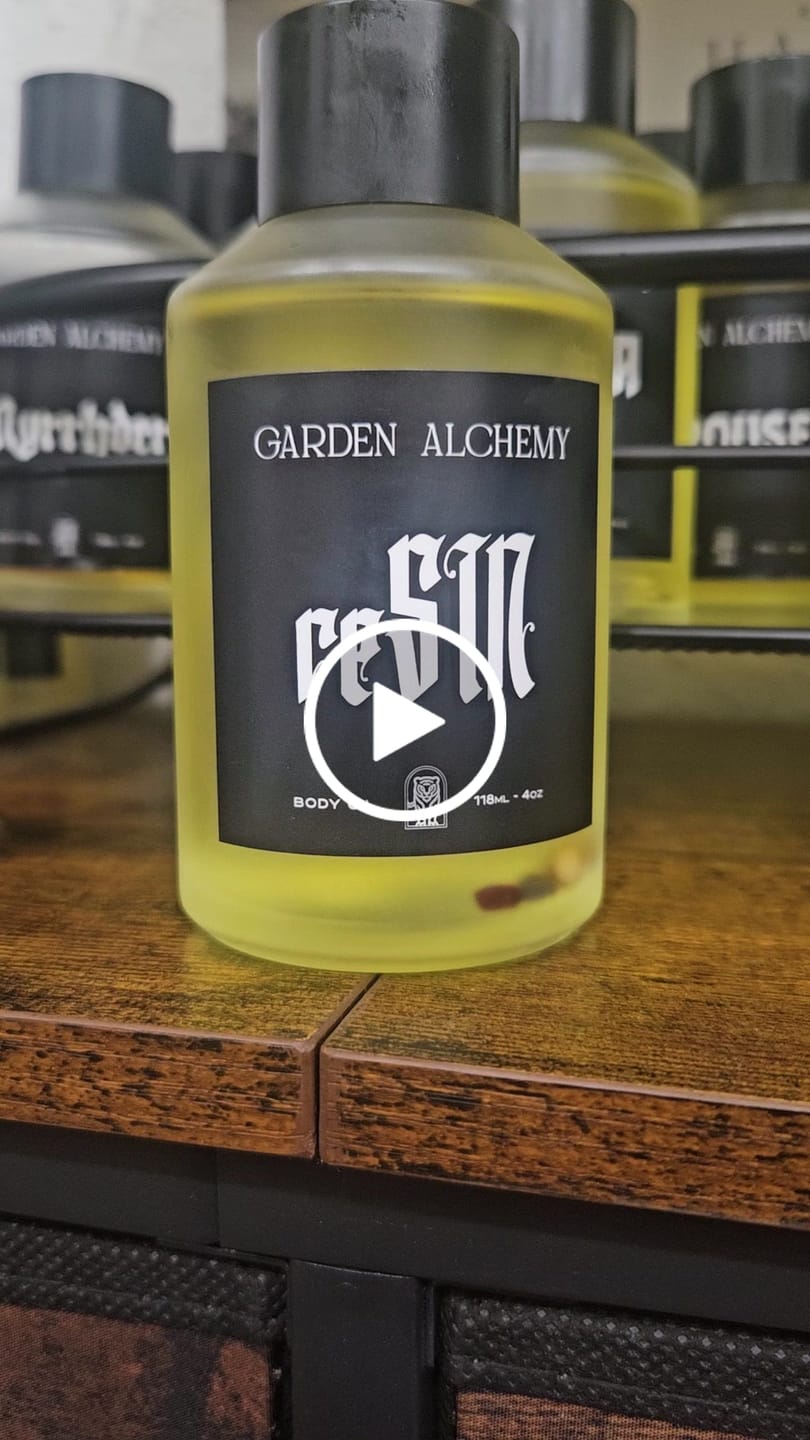 Customer video review of reSIN body oil