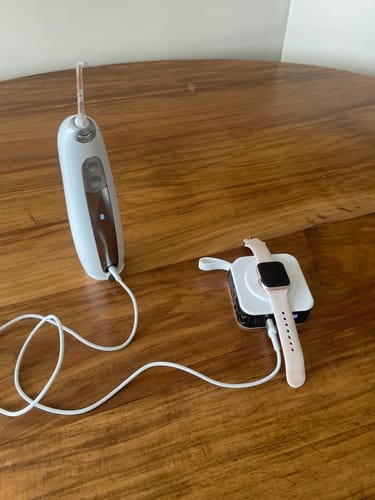 Customer photo review of Dashed TravelPod® (5-in-1 Travel Charger)