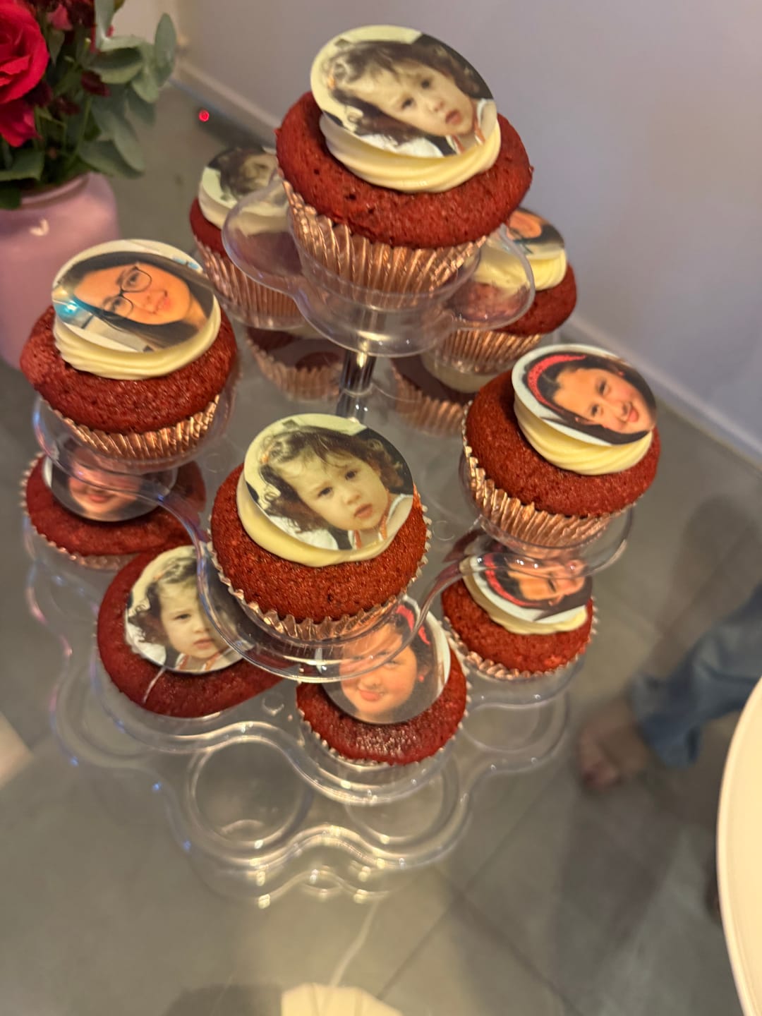 Customer photo review of 15 cm Round Custom Edible Icing Image