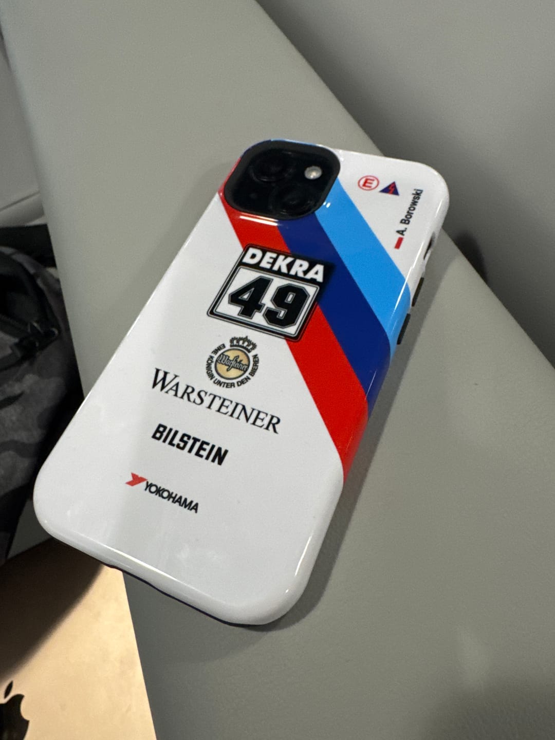 Customer photo review of M3 E30 #15 DTM Champion 1989 Livery - Individuelle Premium Hülle für iPhone