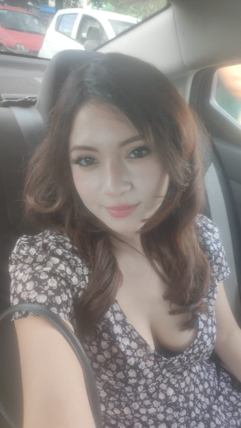 Customer photo review of Norko Gray Prescription Colored Contact Lenses