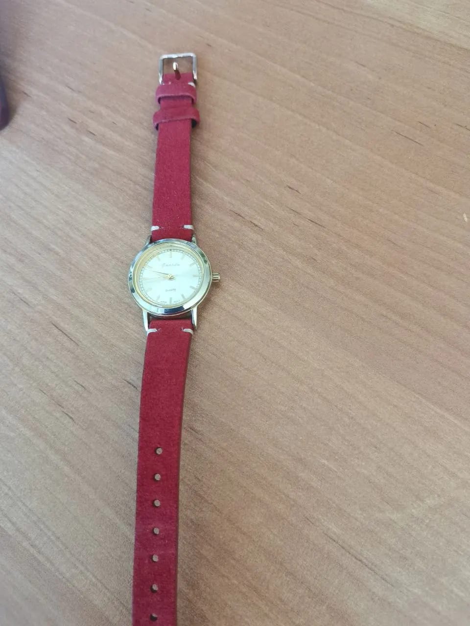 Customer photo review of Motorola Moto Genuine Leather Quick Release Watch Band Strap