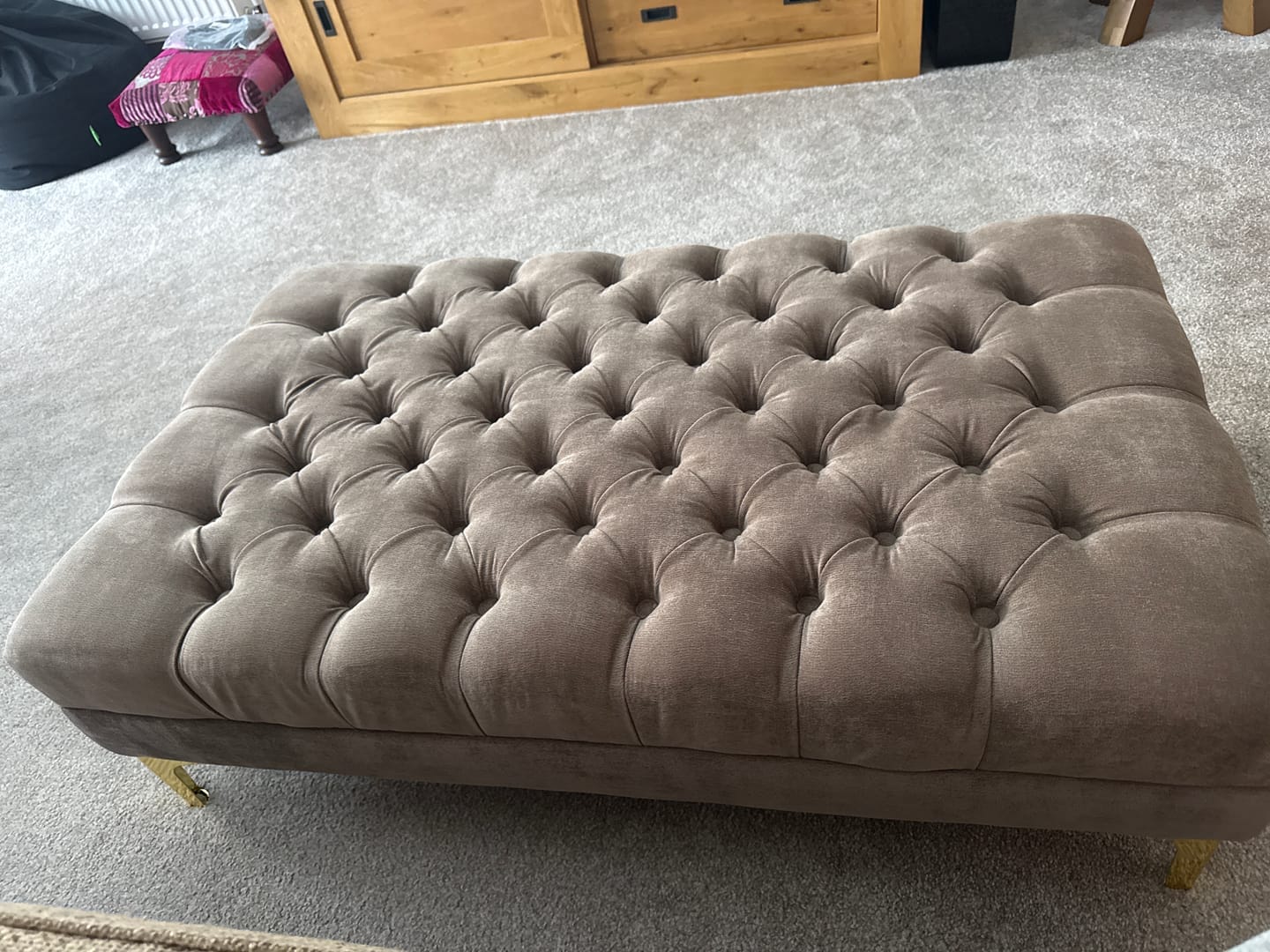 Customer photo review of Luxury Chesterfield Footstool Coffee Table – Naples Premium Upholstered Ottoman for Living Room
