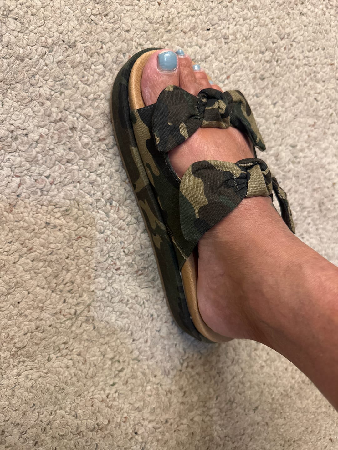 Customer photo review of Corky's Camo Lil Bit Knotty Sandals