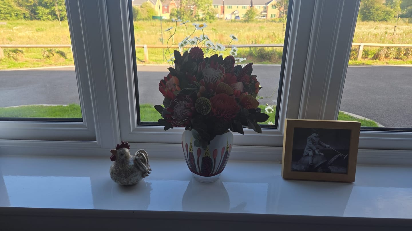 Customer photo review of Kirribilli Sunset Pop-Up Bouquet