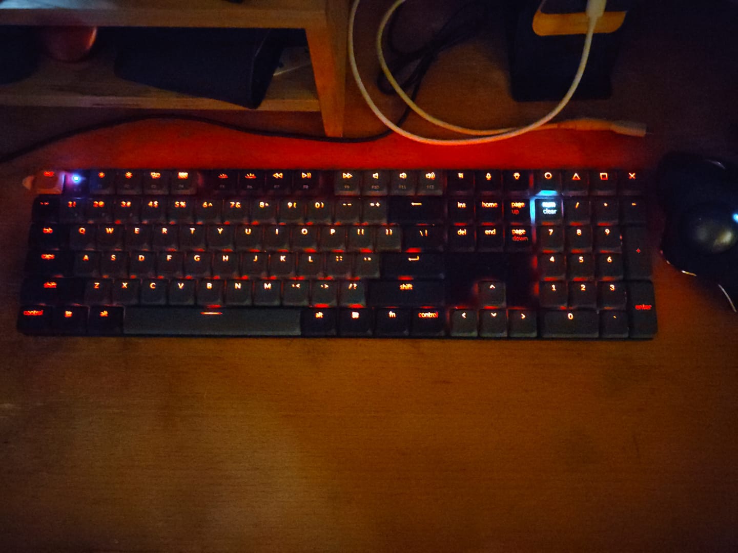 Customer photo review of Keychron K5 QMK 矮軸 無線機械鍵盤 第二代(英文版本-送注音轉印貼紙)