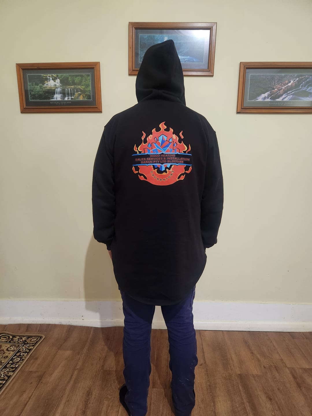 Customer photo review of Black | Half Zip Long Tail Hoody
