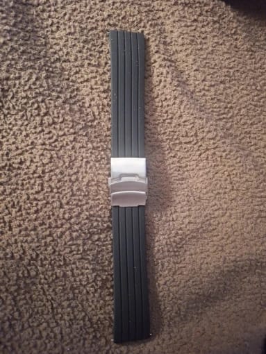 Customer photo review of Motorola Moto Silicone Rubber Watch Band Quick Release Strap Black Brown