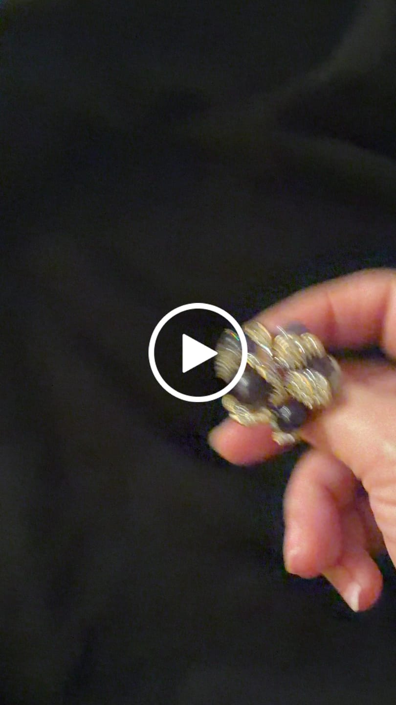 Customer video review of Luxe Pearl Bloom Ring