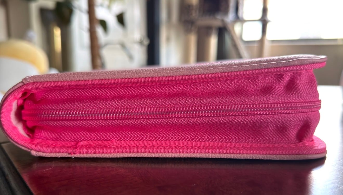 Customer photo review of Pink Plaid 4/9/12-Pocket PU Binder