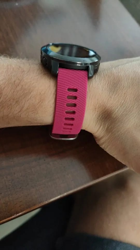 Customer photo review of Motorola Moto Smartwatch Band Silicone Strap Quick Release Wristband