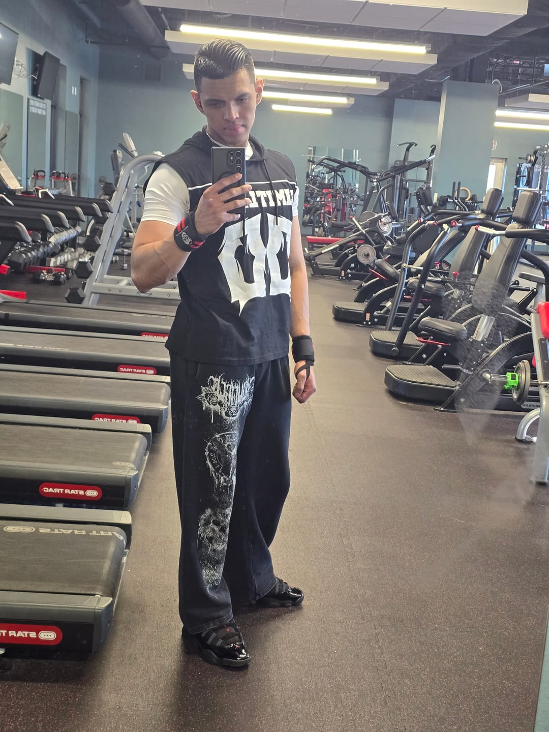 Customer photo review of 2116 - Dynasty Sweats