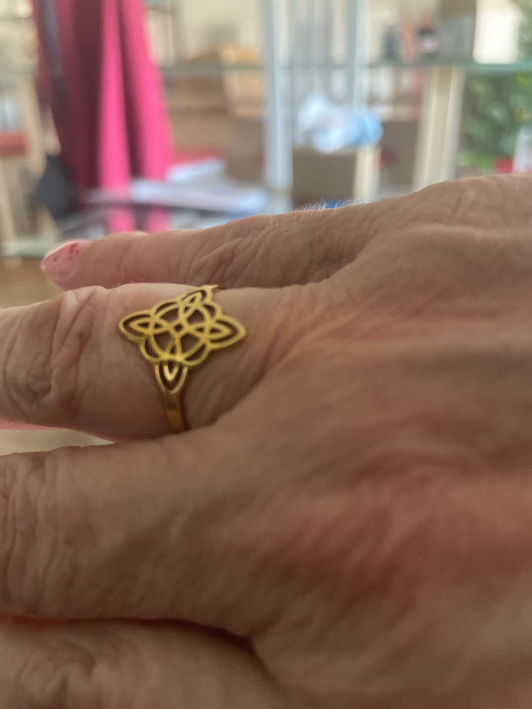 Customer photo review of Bague Ajustable "Protection Éternelle" - Noeud de Sorcière