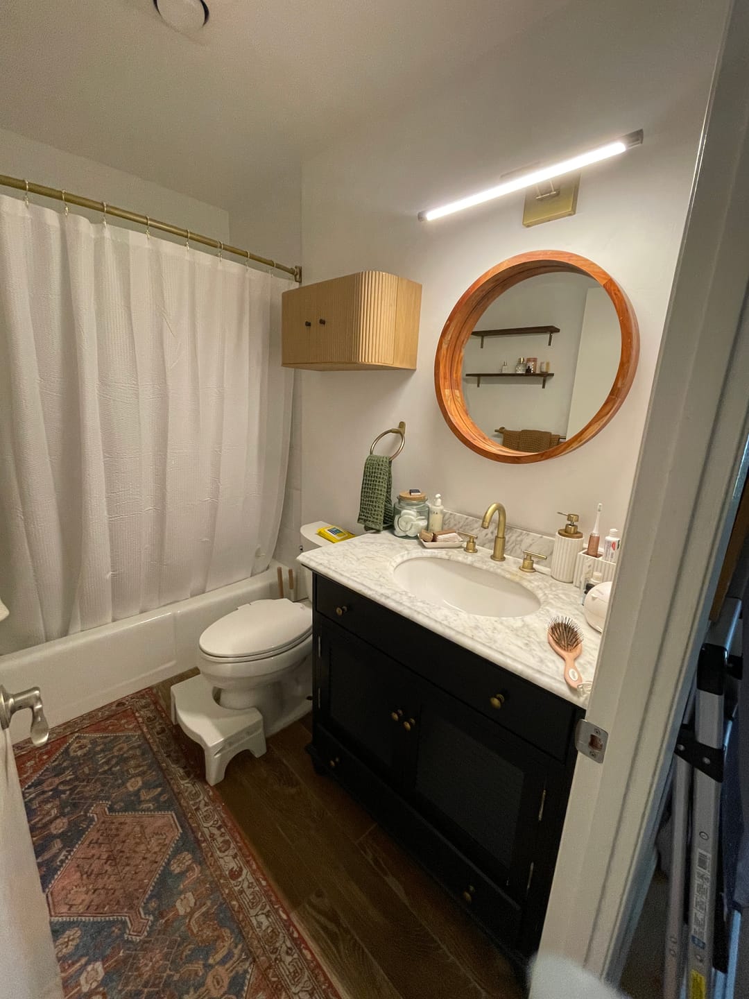 Customer photo review of Adjustable Dimmable LED Linear Vanity Lamp Picture Light