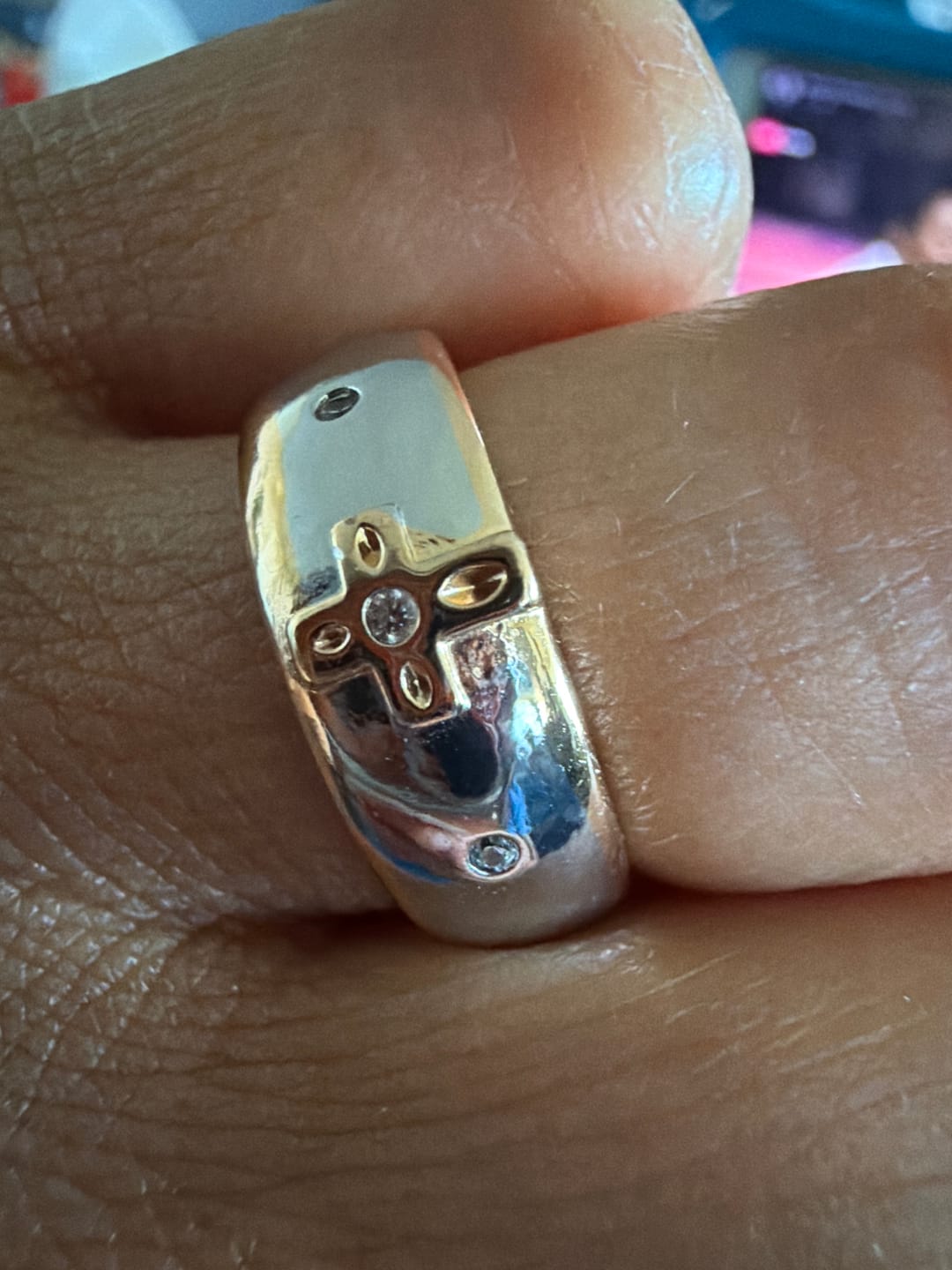 Customer photo review of FREE Today: Modern Style Two-tone Gold Cross Alloy Ring-With God All Things Are Possible
