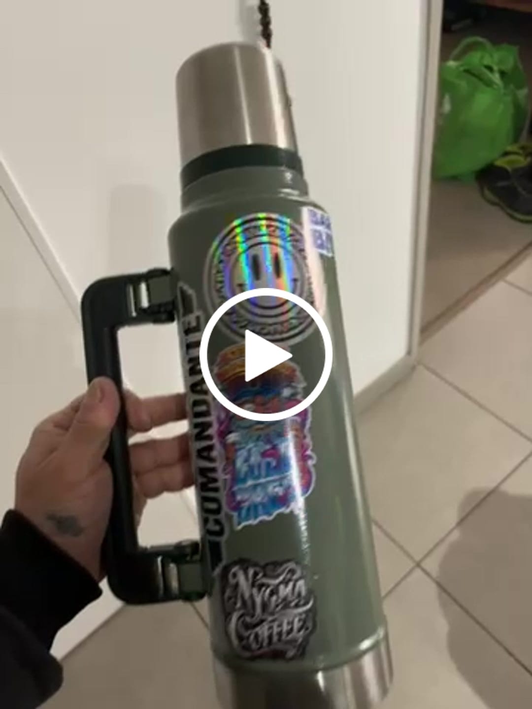 Customer video review of Termo Stanley Classic Verde | 1.4 lt