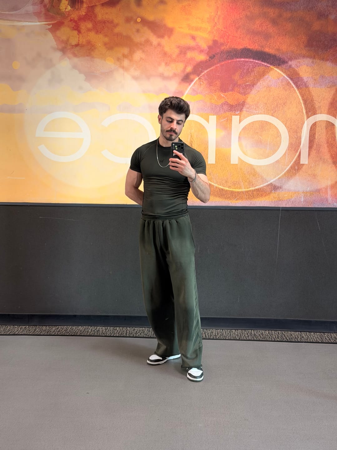 Customer photo review of 2144 - Shadow Sweats