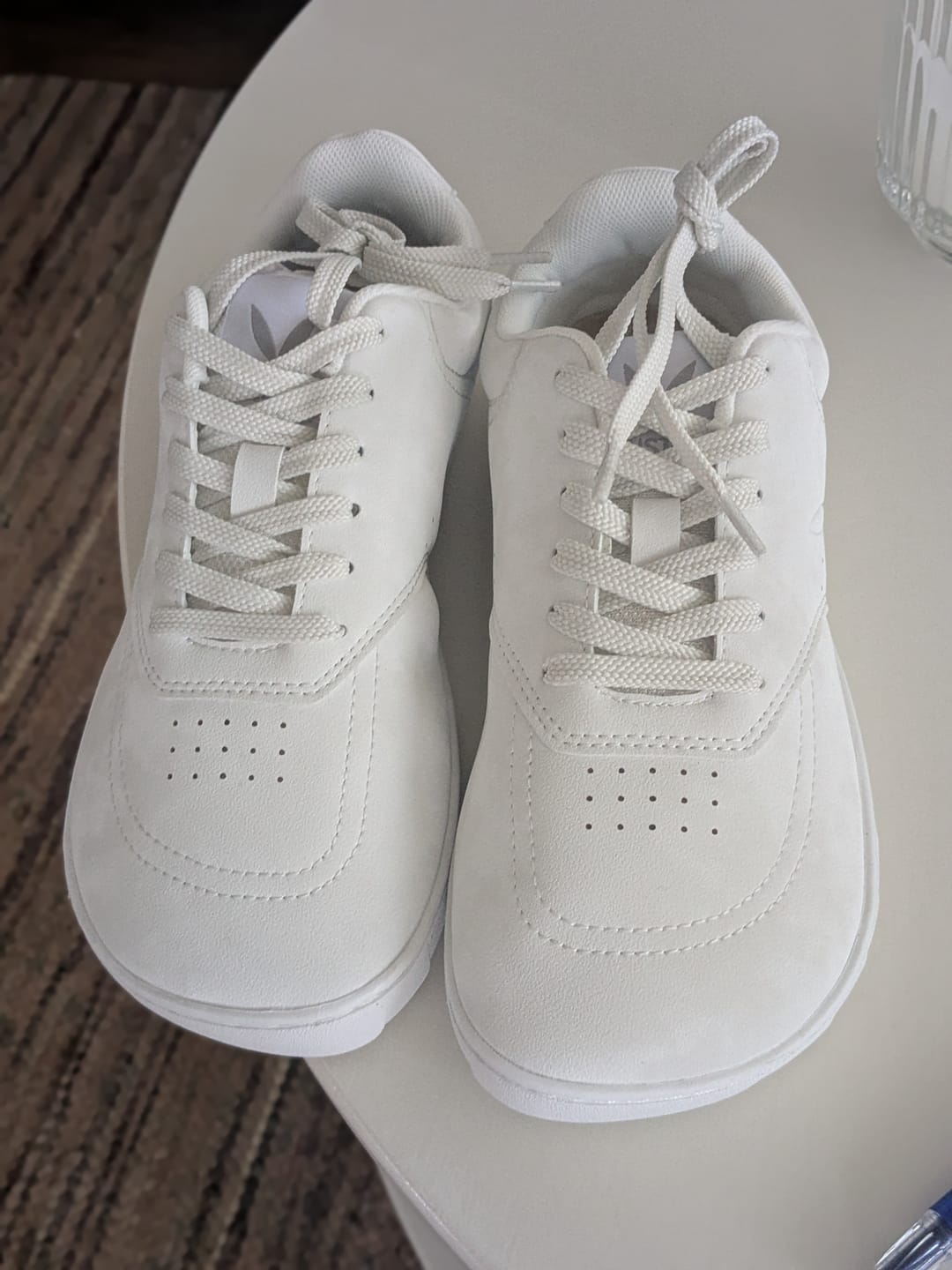 Customer photo review of Vaistoa Katu 2 | Barefoot Sneakers