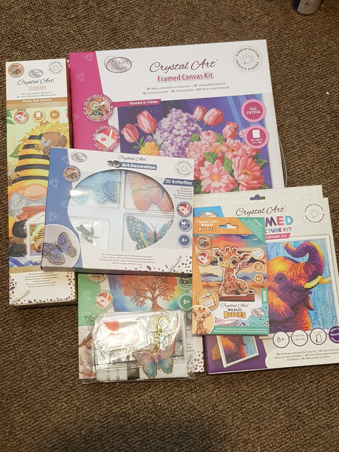 Customer photo review of Wildlife Crystal Art Mystery Box