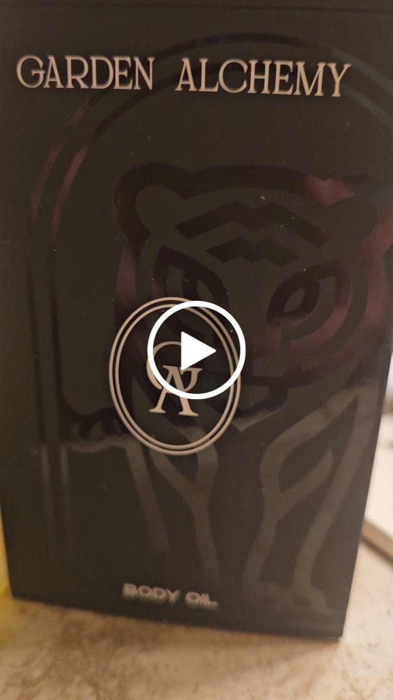 Customer video review of REIGN BODY OIL