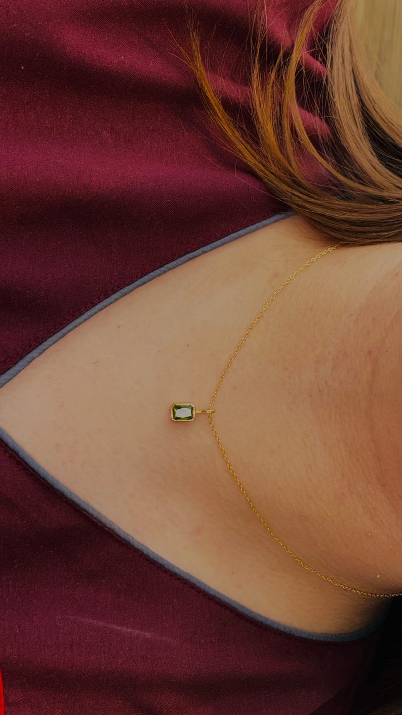 Customer photo review of Collar Birthstone Rectangular Dorado