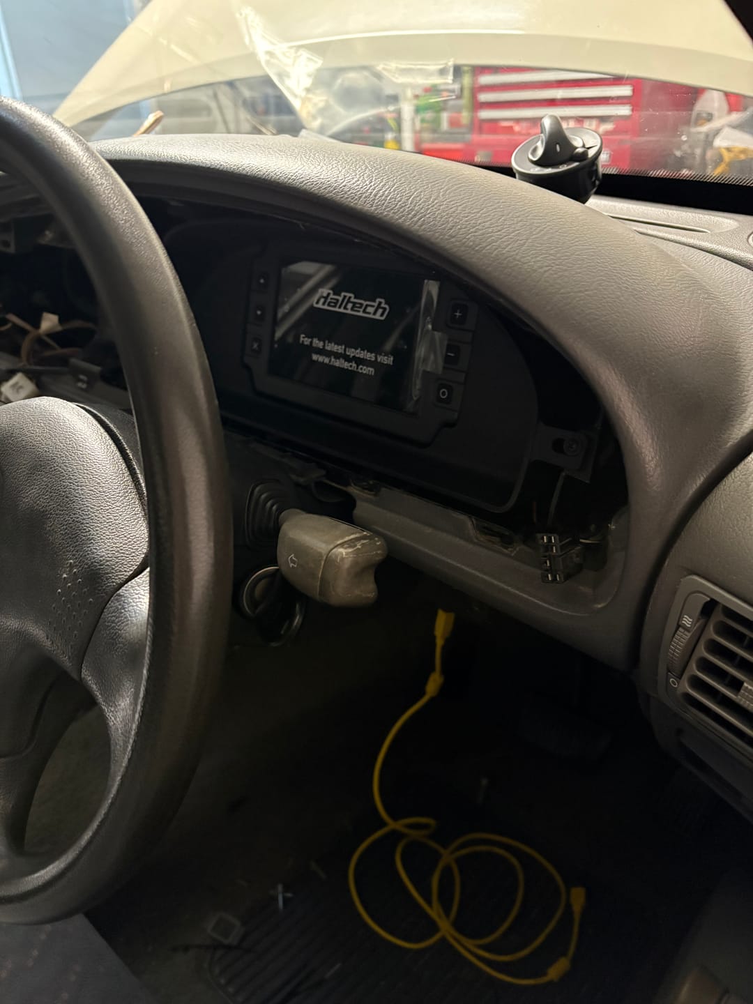 Customer photo review of Holden Commodore VS VR VN VP VQ 88-97 Dash Mount