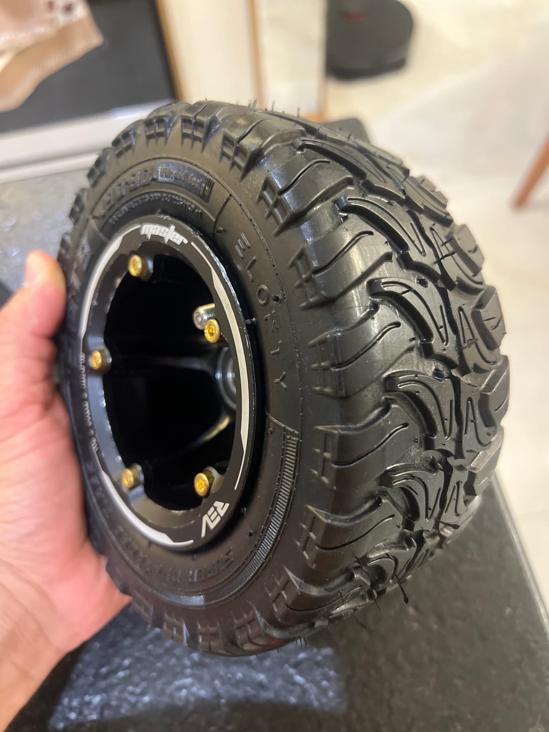 Customer photo review of Elofty® 190*80mm All-Terrain Off-Road Wheel Set