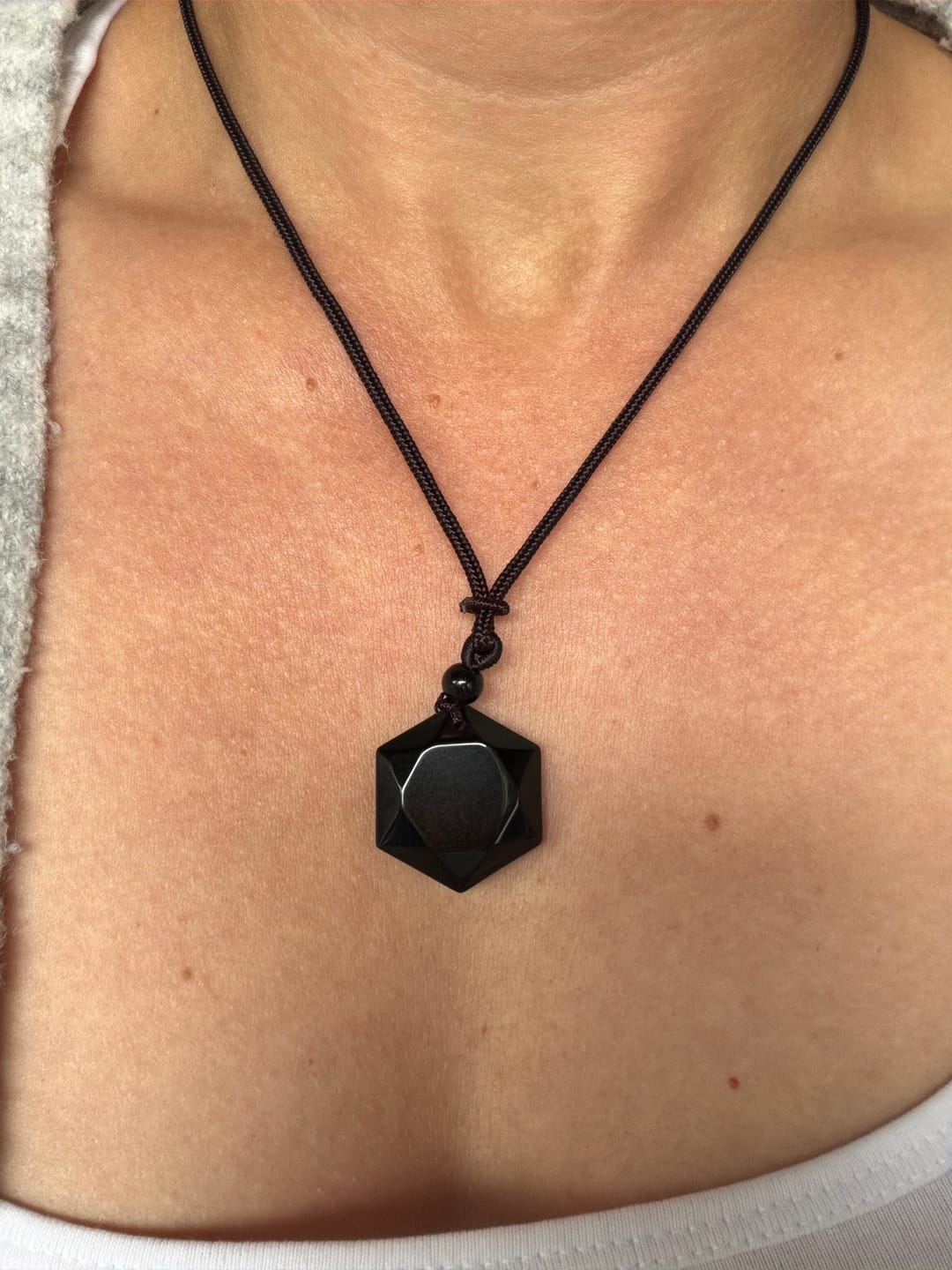 Customer photo review of Obsidian Halskette - Schutz Talisman