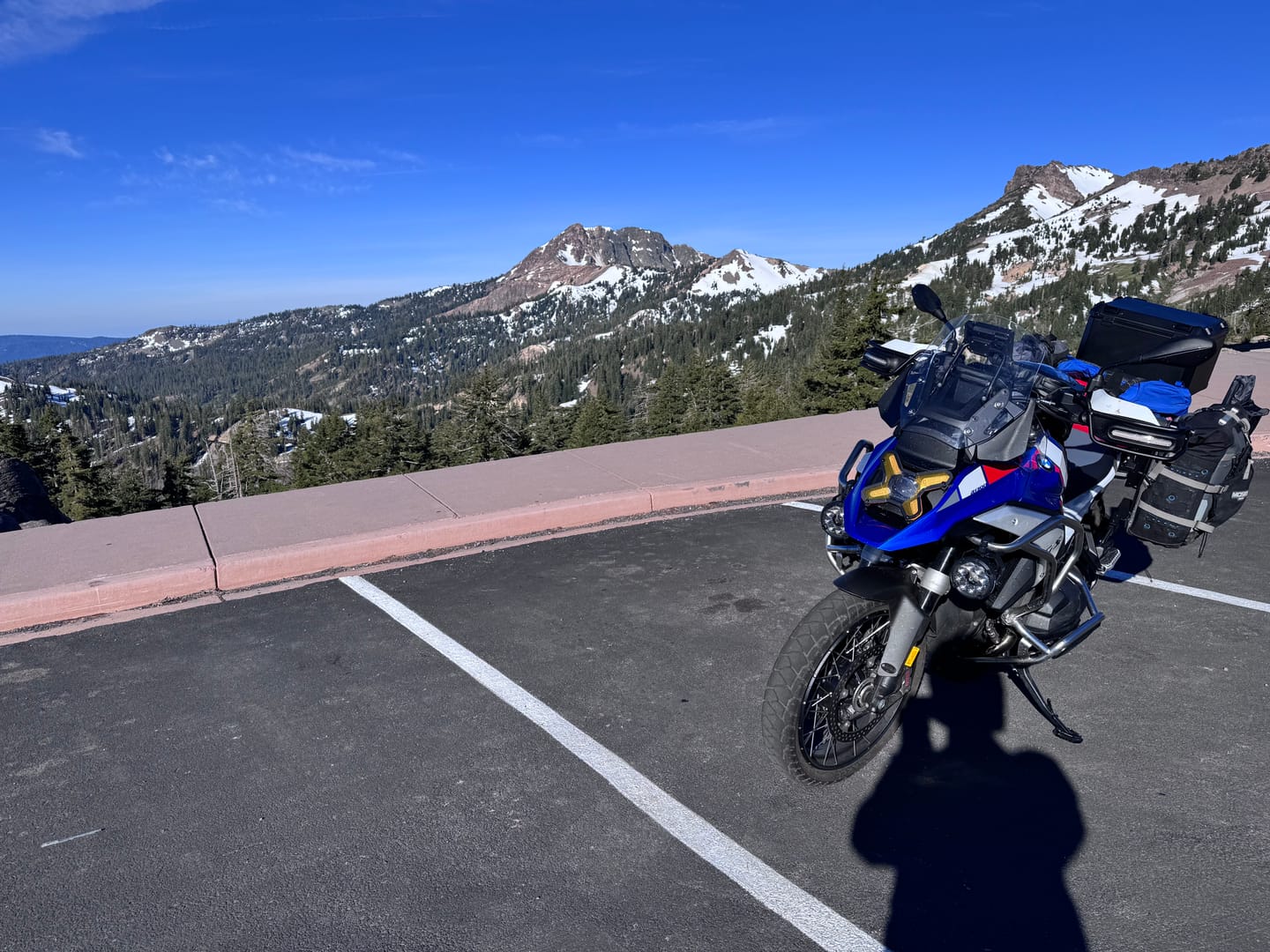 Customer photo review of MTL9 Motorcycle Lights  – The World’s Smartest Motorcycle Auxiliary Lighting System