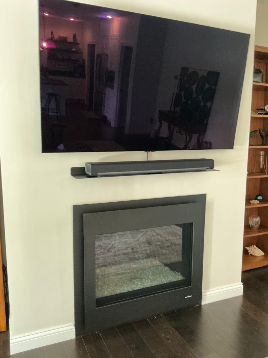 Customer photo review of Modern Metal Floating Shelf - Minimalist Wall Storage & Display