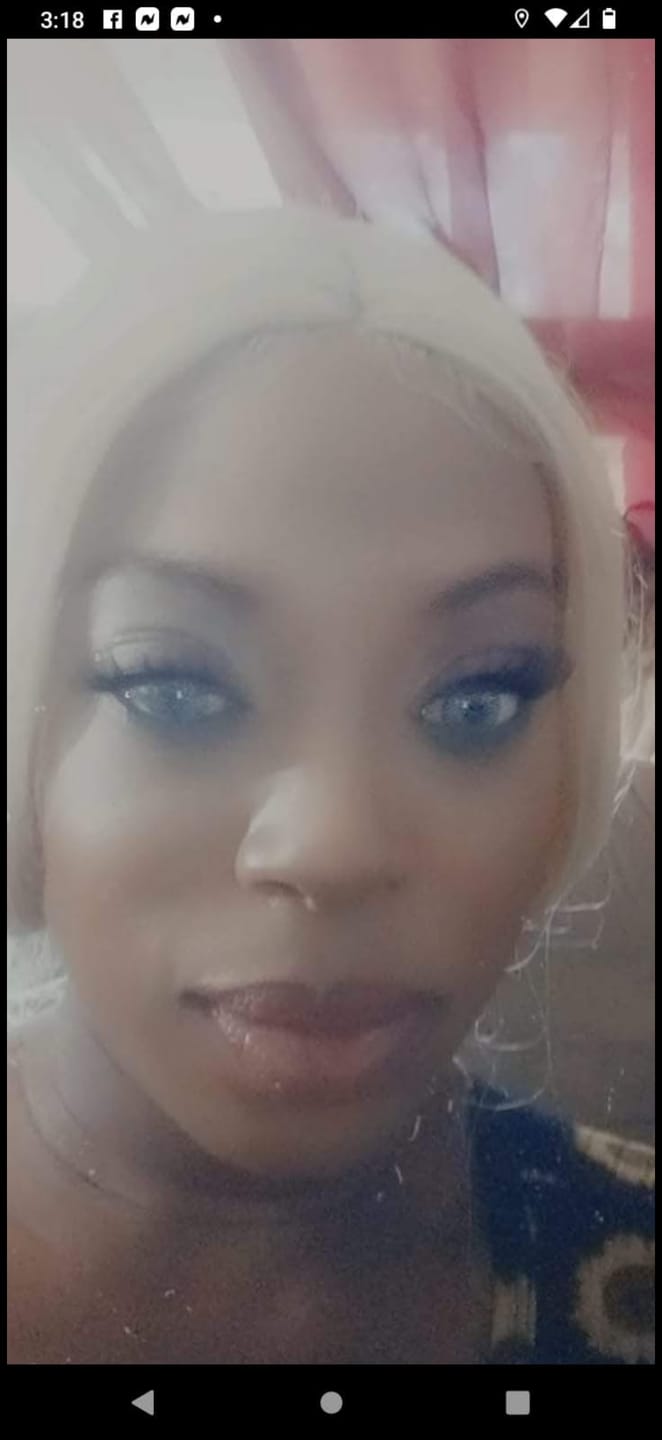 Customer photo review of Pixie Blue Prescription Coloured Contact Lenses
