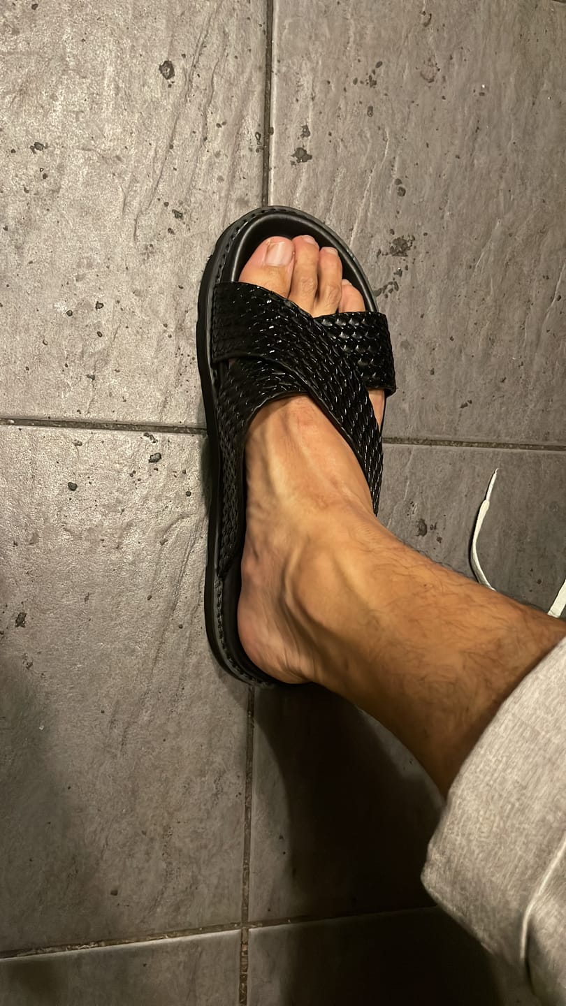 Customer photo review of Ruma Sandal - Solid Black