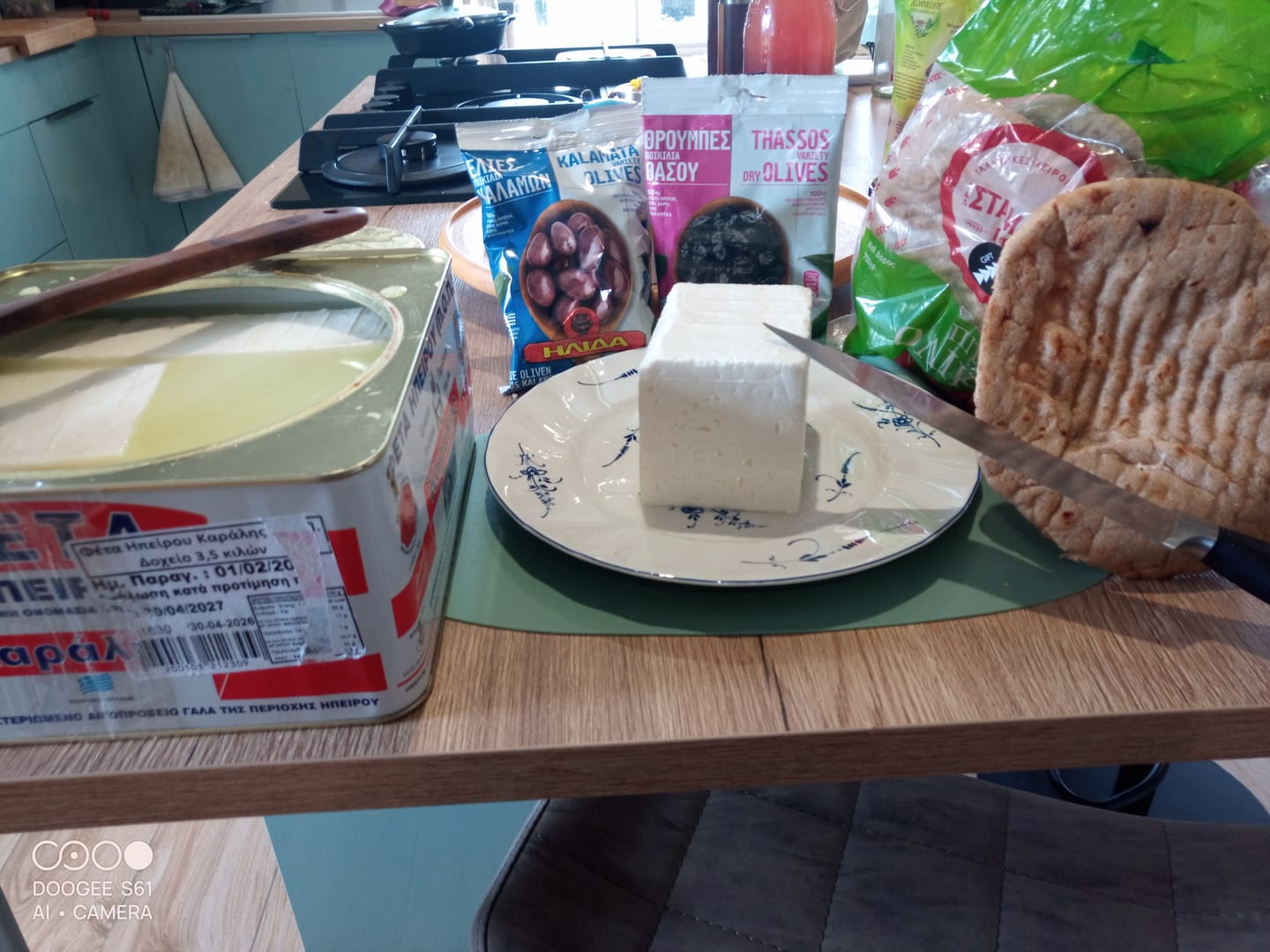 Customer photo review of Authentic Epirus Feta PDO – Mediterranean Tin in Brine for Families 3.5kg (Pre-cut Blocks)