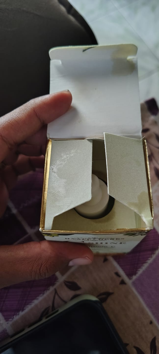 Customer photo review of C Shine 20% Vitamin C Absorption Booster Serum (30 ml)