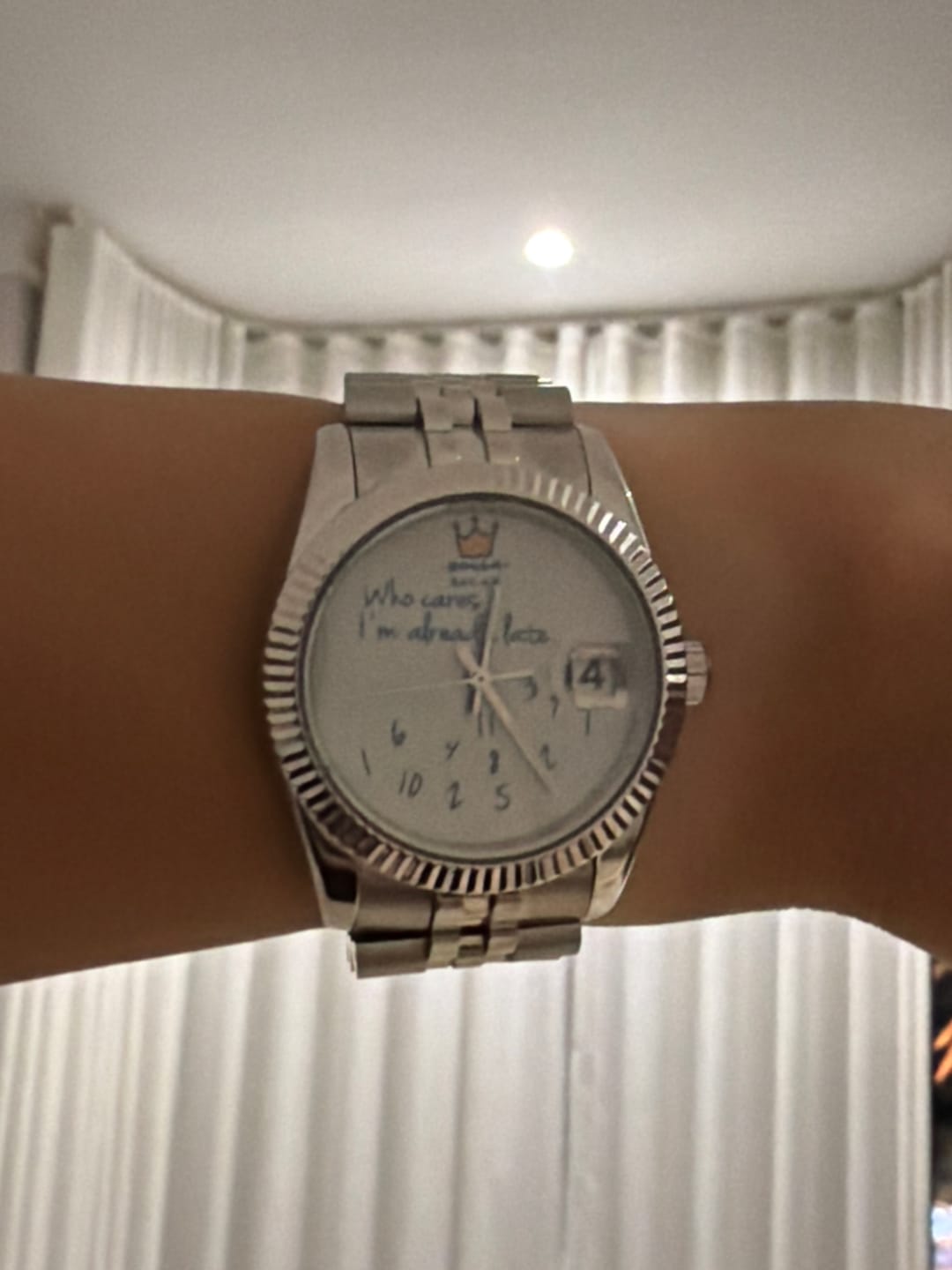 Customer photo review of EONDATE CLASSIC WATCH
