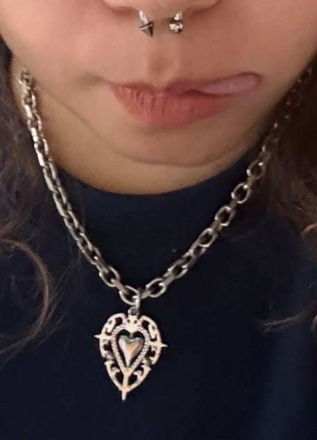 Customer photo review of ANTIQUE HEART PENDANT