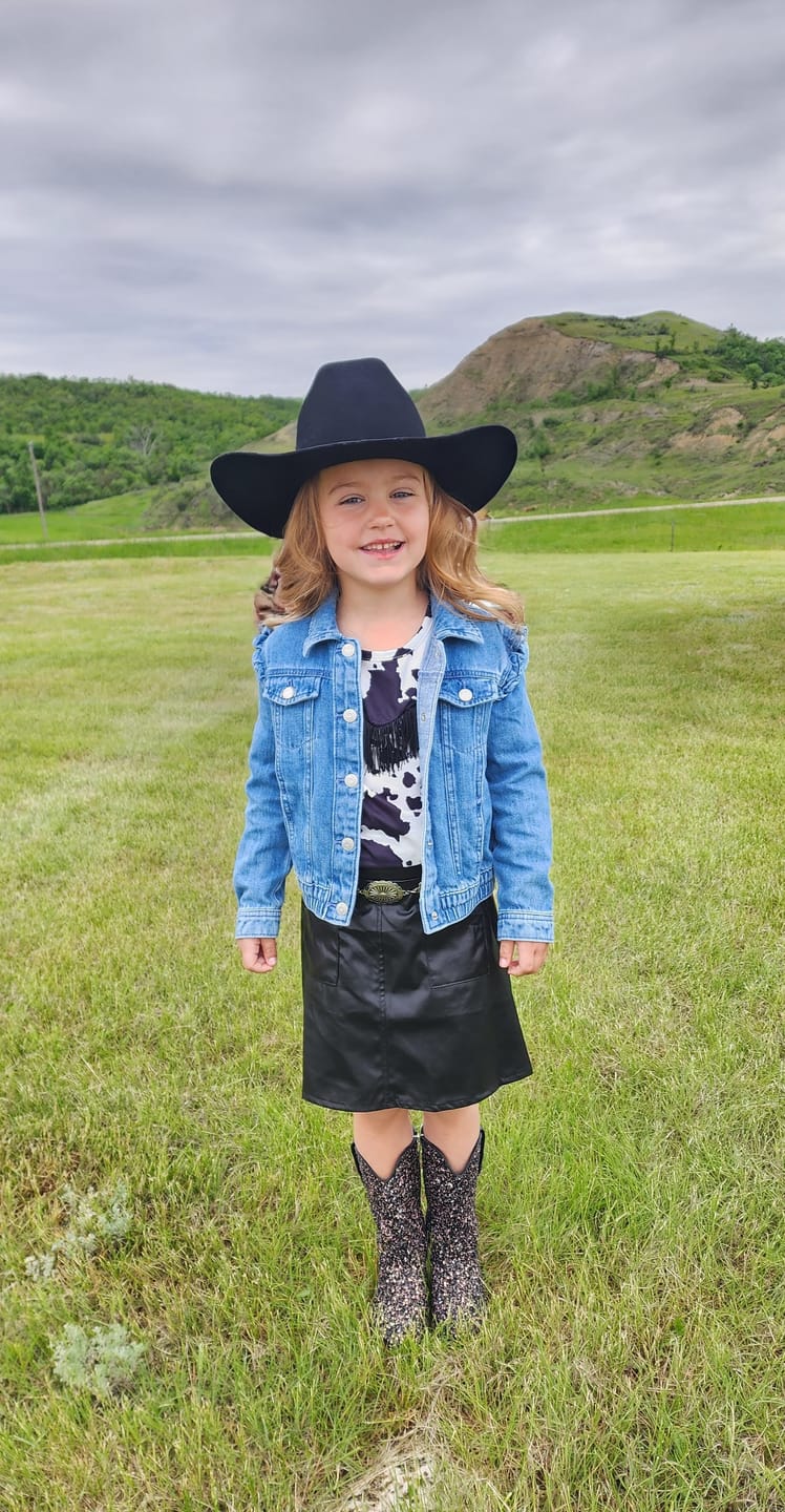 Customer photo review of Leopard Sueded Fringe Shirt Toddler (2T-5T)