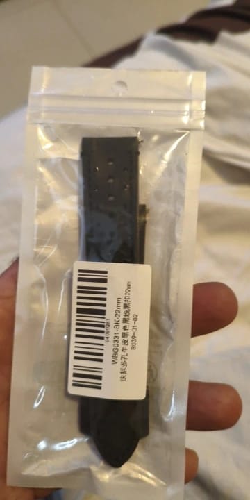 Customer photo review of Motorola Moto Quick Release Leather Watch Band Breathable Vintage Strap